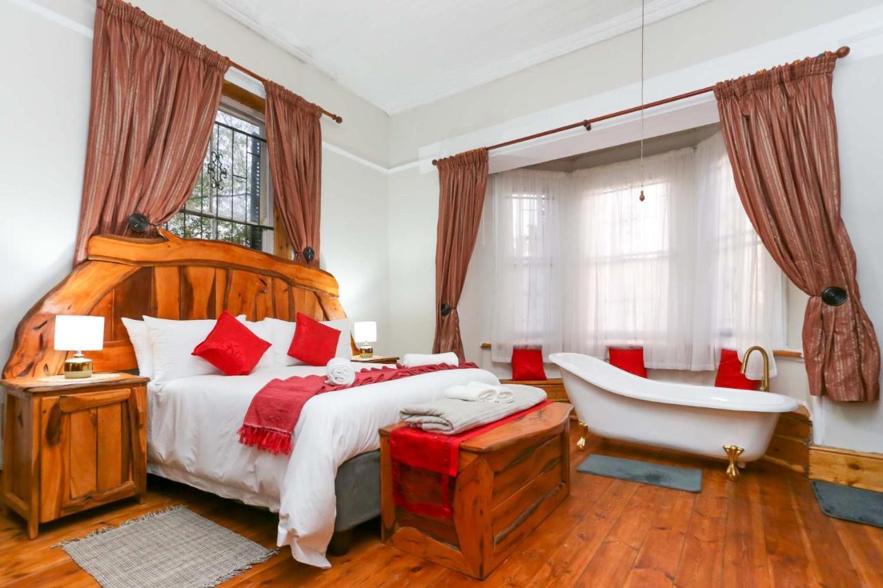 Ravenscliff Self Catering Villa Oudtshoorn Buitenkant foto