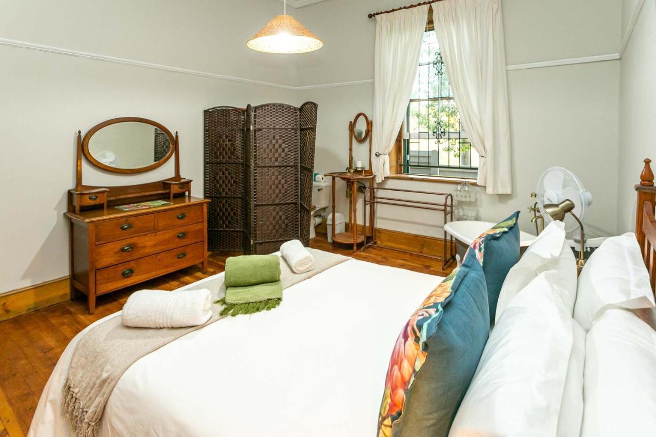 Ravenscliff Self Catering Villa Oudtshoorn Buitenkant foto